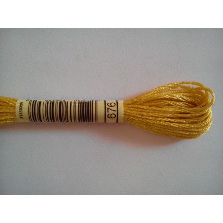 Mlina DMC kolor 676