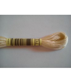 Mulina DMC kolor 712 