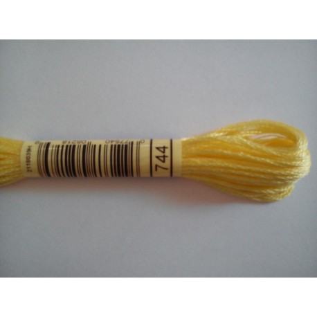 Mlina DMC kolor 744