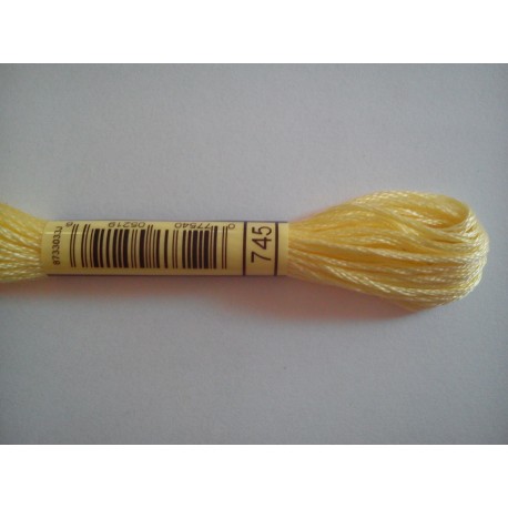 Mlina DMC kolor 745