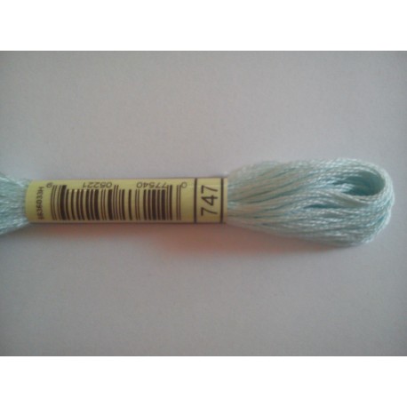 Mlina DMC kolor 747