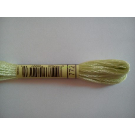 Mlina DMC kolor 772