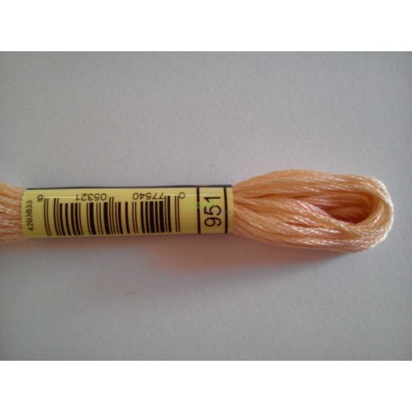Mlina DMC kolor 951