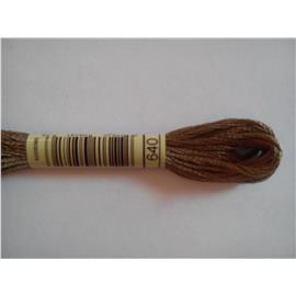 Mlina DMC kolor 640
