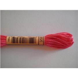 Mlina DMC kolor 956